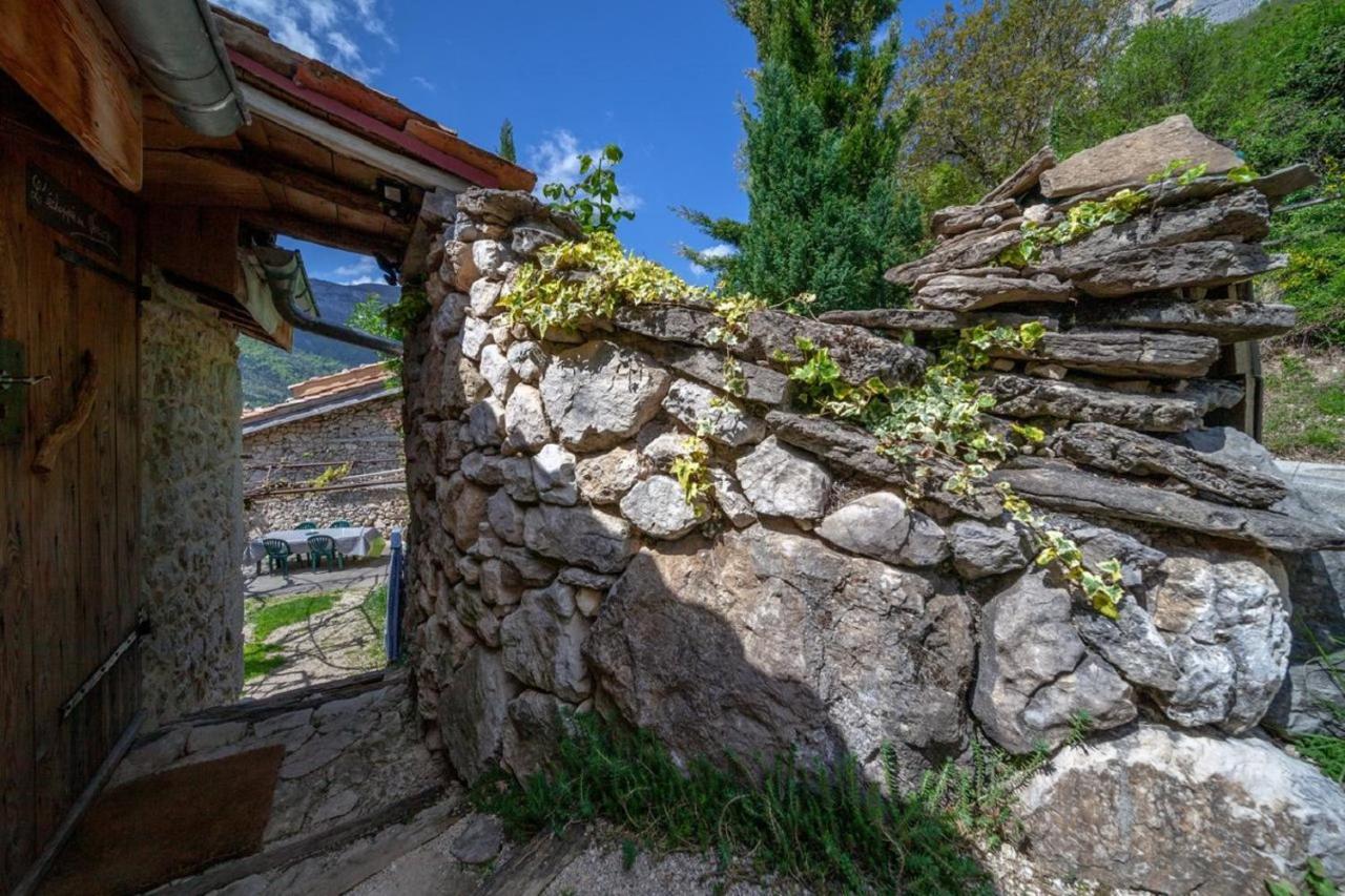 Choranche L'Echappee En Vercors מראה חיצוני תמונה